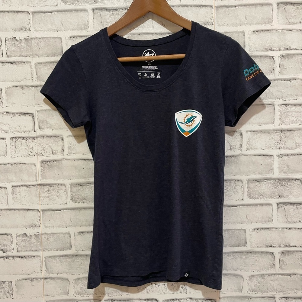 Women’s Miami Dolphins scoop neck short sleeve t-shirt, Small